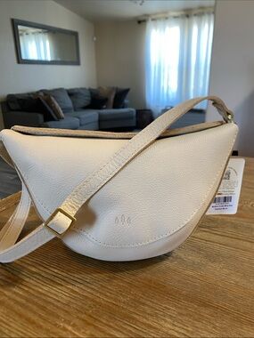 Portland Leather Goods Koala Sling Bag Medium